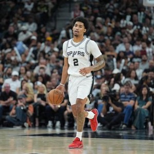 世界杯官方直播平台入口-就在今天，老大不在，20岁哈珀爆发，创造80年NBA独一无二的纪录|开拓者|圣安东尼奥马刺队|波特兰开拓者队|德尼·阿夫迪亚|斯库特·亨德森_新浪体育_新浪新闻